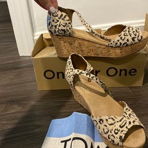Tom’s platform wedges